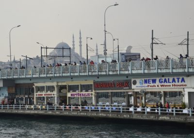 Pogled na Galata bridge
